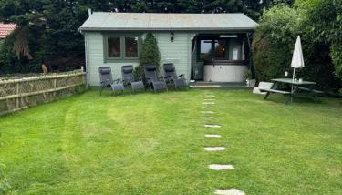 Cosy 2 BR cabin on coast private hot tub ' Driftwood ' - Foto 2