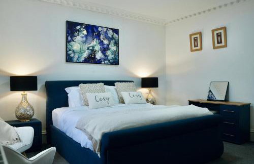 6BR House with Butler, Sauna & Hot Tub in Glasgow - Foto 27