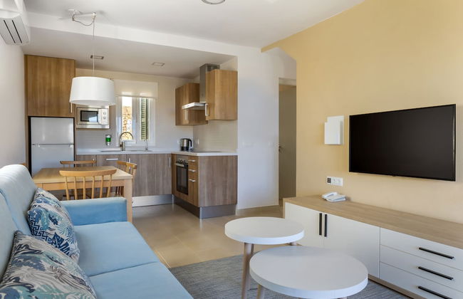 White Sands Beach Club - Photo 13