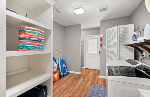 1 Min to Beach Ocean Breeze 3BR Pets welcome with pet fee - Foto 19