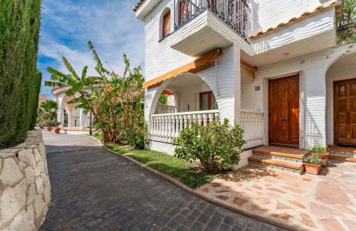 Playa Carabassi Villa - Foto 1