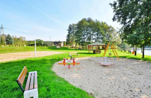 Lakeside holiday home, private garden - Photo 19