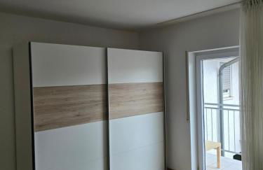 Moderne großzügige Wohnung zu vermieten - Foto 2