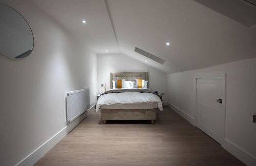 Luxury 6 Bed near city centre with Cinema Room & games room plus 5 bathrooms - Foto 18