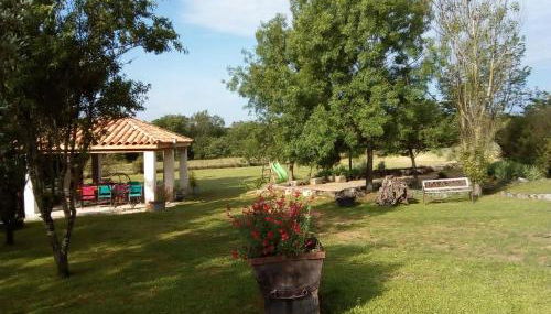 Gîtes Les Fées du Gard - Au pied des Cévennes - Foto 5, Garden