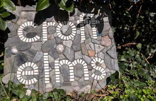 Croft Elms - Photo 3