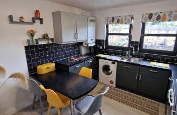 2 Bed-Sleeps 5-Parking-Sea View - Foto 13