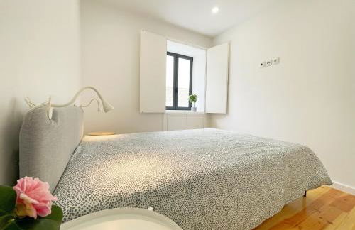 Modern Retreat with Mountain Views - Photo 9