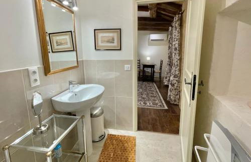 New Listing! Maison Delluc with Spectacular Vistas - Foto 10