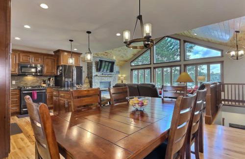 Northwoods WI 6BR Lakefront Cabin Retreat on Lake Nokomis - Minnohawk Lodge - Foto 24