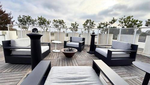 Melrose Luxe Retreat near The Grove - Foto 2, sunbed