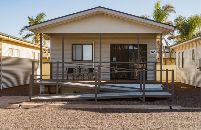 Sundowner Cabin and Tourist Park - Photo 27