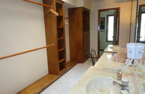 37DPD - Forest view, log-sided two bedroom, two bath condo on Lake Ouachita - Photo 18