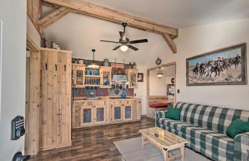 Kerrville Converted Barn Tiny Home with Kayaks! - Foto 2