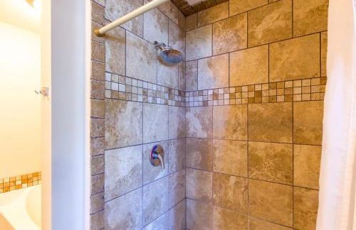 House # 29 -Castaway (Pet Friendly) - Photo 20