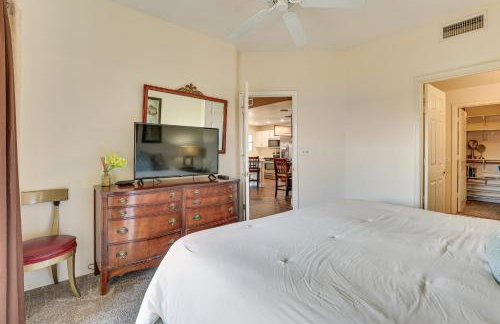 Getaway with Balcony and Spa 13 Mi to Old Town - Foto 15