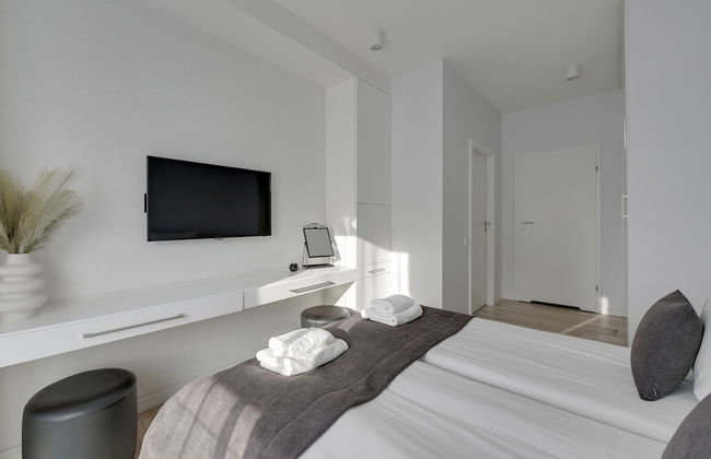 Waterlane Riverside - SPA, Pool, Gym & Parking by Downtown Apartments - Foto 9