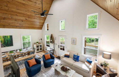 White Pines Lodge- Wooded Retreat - Foto 2