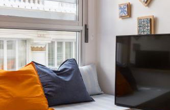 Valencia Just in the Middle - Photo 6