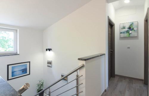 Wonderful villa wit pool surrounded by nature, high level of privacy a few minutes to the beach and town center by car by WiiBuk - Foto 5