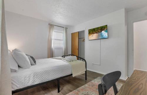 Housepitality - Electric Ave - 3 BDR and Hot Tub - Foto 24