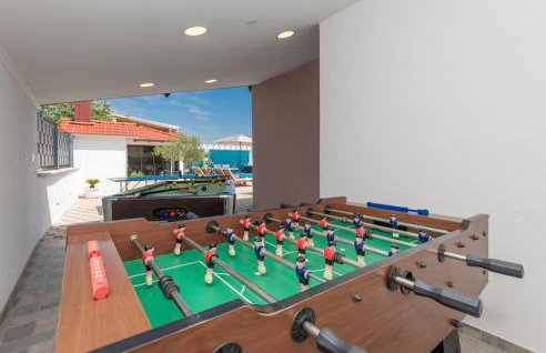 Awesome Home In Kamenmost With Jacuzzi - Foto 39