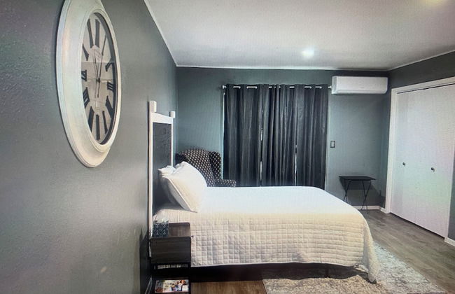 Camelot Village LLC - Foto 5