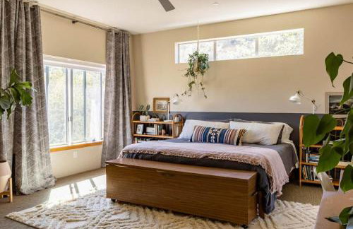 Mid Century Modern Family Home On 25 Acres! - Foto 25