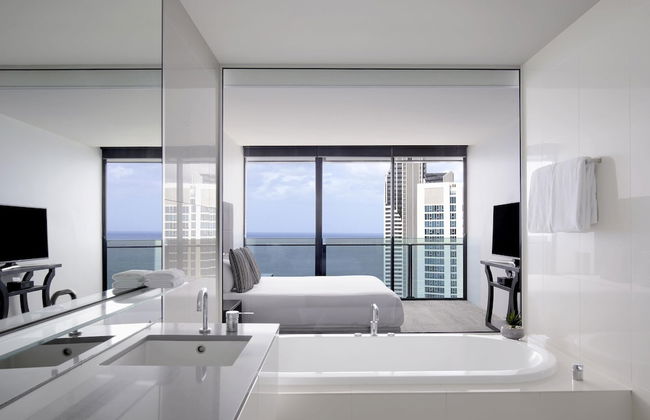 Mantra Circle on Cavill - Photo 19