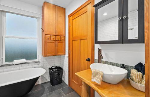 Homestead Villa - HotTub & Sauna Retreat - Foto 46