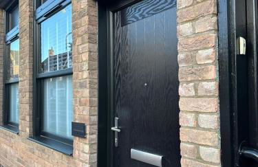 Spacious Modern 1 Bed Apartments in St Neots - Perfect for Contractors & Professionals - Free Parking - WiFi - Fully Equipped Kitchen - Smart TV Ideal for Work Stays and Long Projects - Foto 5