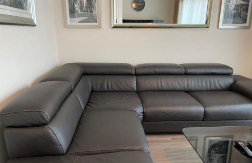 MODERN 4 BEDROOM HOUSE WITH GARDEN & PARKING - Foto 54