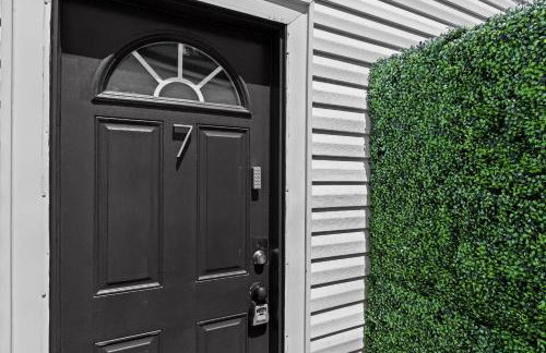 Modern Apartment with Parking & Prime Location - Foto 58