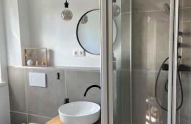 Moderne Ferienwohnung für Urlauber und Monteure - Foto 12