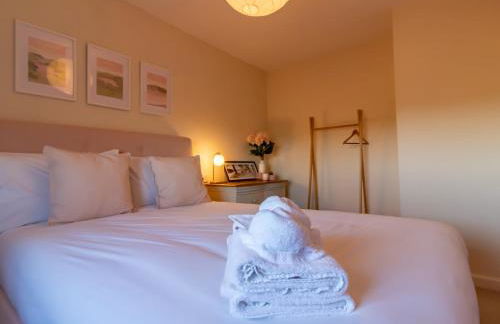 Charming 4-Bedroom Home in the Heart of Coxhoe - Pass the Keys - Foto 24