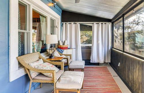 Lakefront Cottage with Dock, Hot Tub and Fire Pit - Foto 27