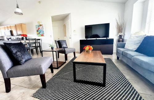 Cozy 3 Bedrooms Town home in Chandler with community pool - Foto 1