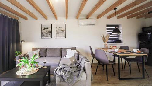 Modern house with private hot tub - Foto 2