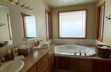 Spacious 5 BR on the Ranch - Foto 17