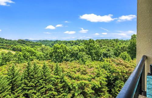 Smoky Mountain View Condo- Hot Tub, Indoor Pool, Walking Path, Playground - Foto 13