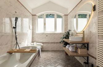 Kejani attic apt Scenic Views, Lux bath, Fast Wi-fi - Foto 40