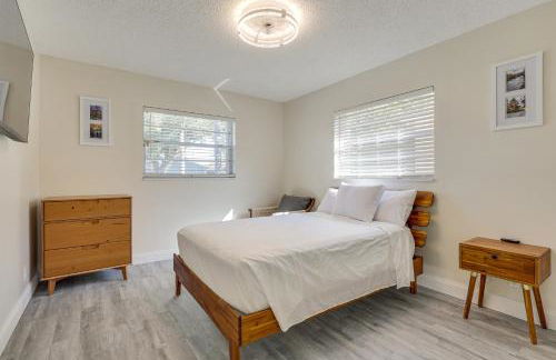 Walk to Shops and Eats, 3 Mi to Beach! Hollywood Gem - Photo 19