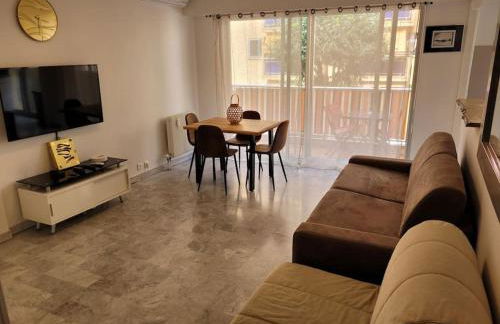 Studio entre plages et Monaco climatisé parking - Foto 9