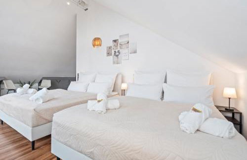 flair Apartment Stadtoase Fulda I private Sauna & Whirlpool I Balkon I 2x Parken I Kaffee I Highspeed WLAN I Disney plus - Foto 1