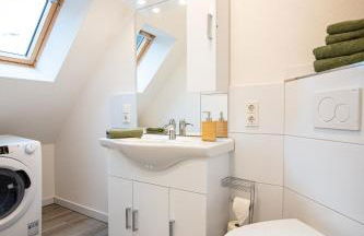 Queensize Bett & Netflix zentral - Foto 11