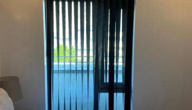 Cozy Entire Apartment with Free onsite Parking, 2-Min Walk to Barking Station - Foto 3