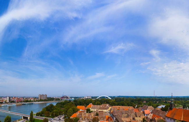 Excursion à Novi Sad, Fruska Gora et Sremski Karlovci avec dégustation de vins - Photo 1