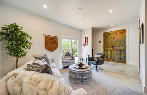 Chic House in Spring Branch with Lush Outdoor Space! - Foto 4