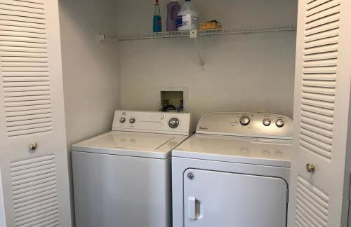 10min to Disney parks new condo free wifi & pool - Foto 25