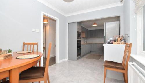 Extensive 4 bed close to Peterborough - Foto 5